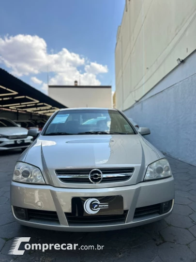 ASTRA 2.0 MPFI Elegance Sedan 8V