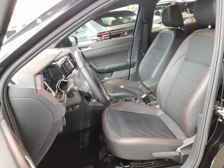 VIRTUS 1.0 200 TSI HIGHLINE AUTOMÁTICO