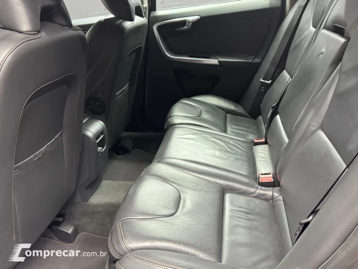 XC60 2.0 T5 DYNAMIC FWD TURBO 4P AUTOMÁTICO