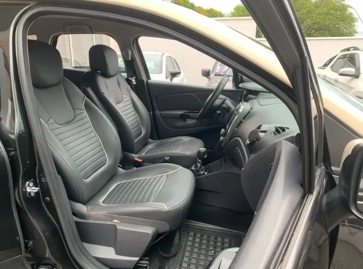 CAPTUR Intense 1.6 16V Flex 5p Aut.