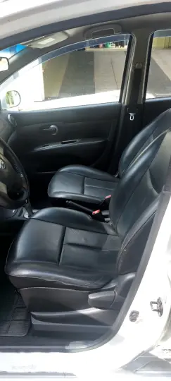 LIVINA 1.8 SL X-gear 16V