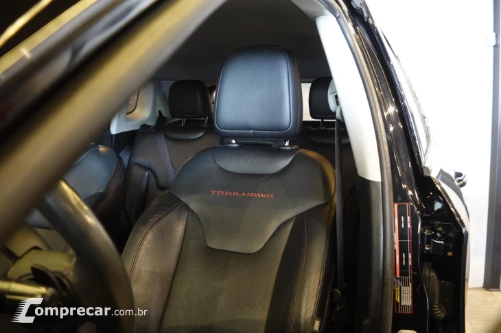 Compass 2.0 16V 4P TRAILHAWK TURBO DIESEL 4X4 AUTOMÁTICO