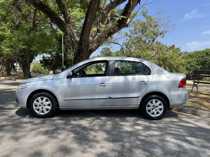 VOYAGE 1.0 12V MPI Totalflex