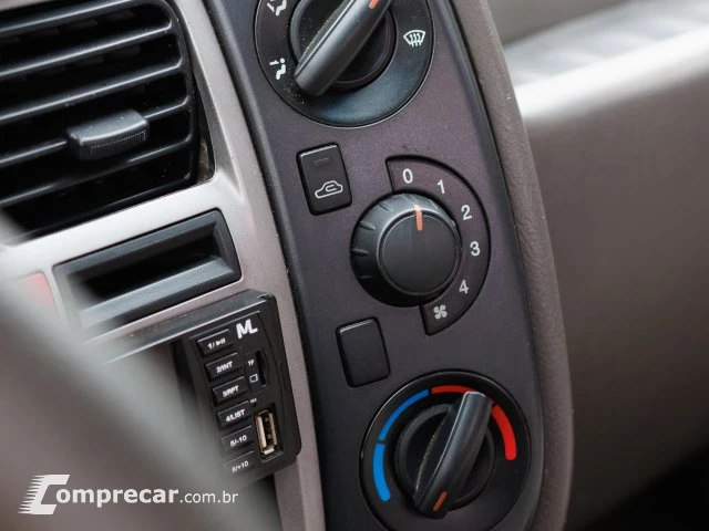 HR - 2.5 TCI HD LONGO SEM CAÇAMBA 4X2 8V 97CV TURBO INTERCOO