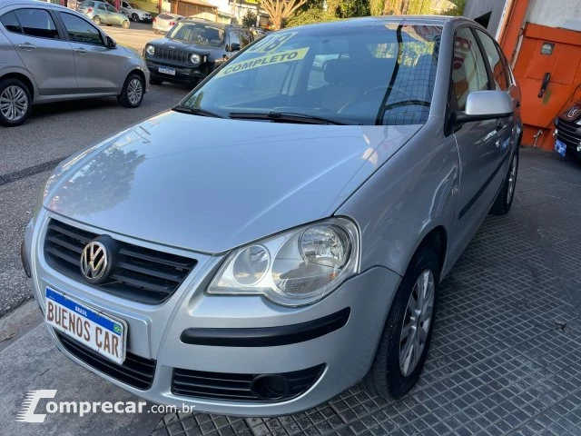 POLO SEDAN - 1.6 MI 8V 4P MANUAL