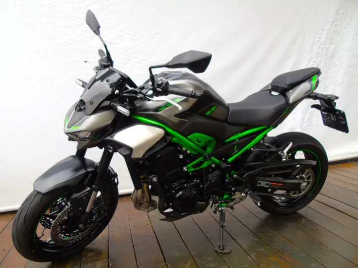 KAWASAKI Z900 ABS
