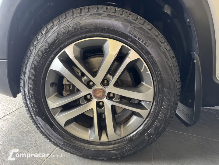 TORO 2.0 16V Turbo Volcano 4WD AT9