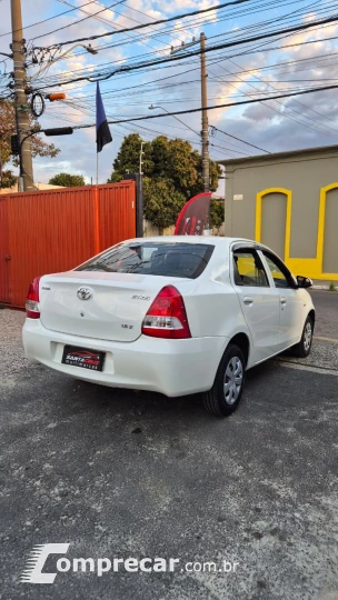 ETIOS 1.5 X Sedan 16V