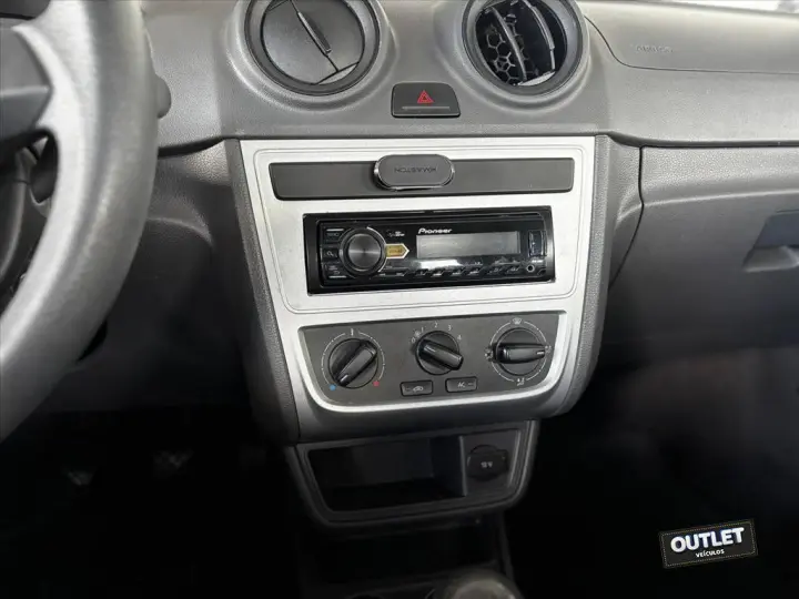 VOYAGE 1.0 MI TRENDLINE 8V FLEX 4P MANUAL