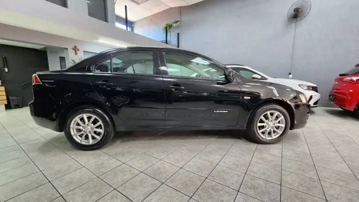 Lancer HL 2.0 16V 160cv Aut.