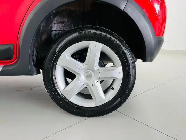 SANDERO STEPWAY