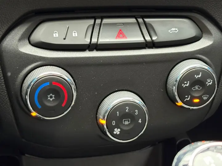 ONIX 1.4 MPFI LTZ 8V