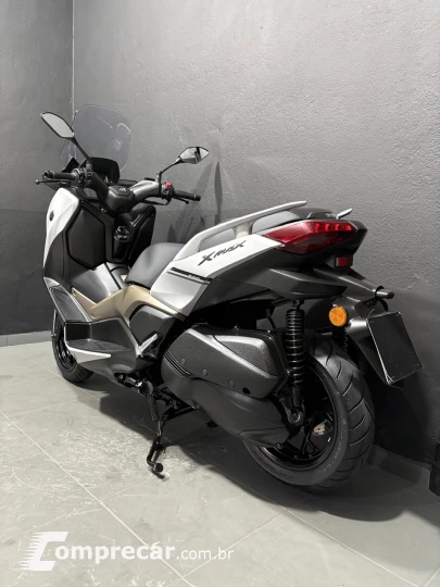 XMAX 250 ABS CONNECTED