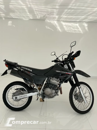 XR 250 TORNADO