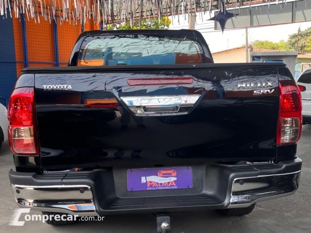 HILUX - 2.8 D-4D TURBO CD SRV 4X4 AUTOMÁTICO