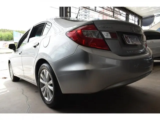 CIVIC - 1.8 LXS 16V 4P MANUAL