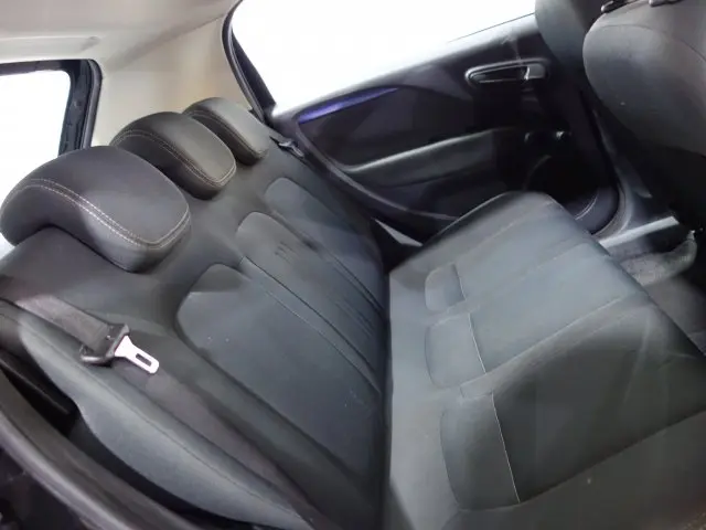 PUNTO - 1.4 ATTRACTIVE 8V 4P MANUAL