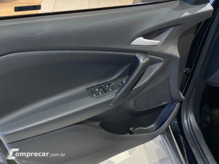 Tracker 1.0 12V FLEX TURBO MIDNIGHT AUTOMÁTICO