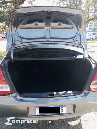 ETIOS 1.5 XS Sedan 16V