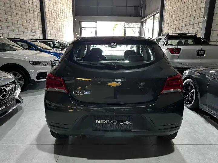 ONIX 1.4 MPFI ADVANTAGE 8V FLEX 4P AUTOMÁTICO