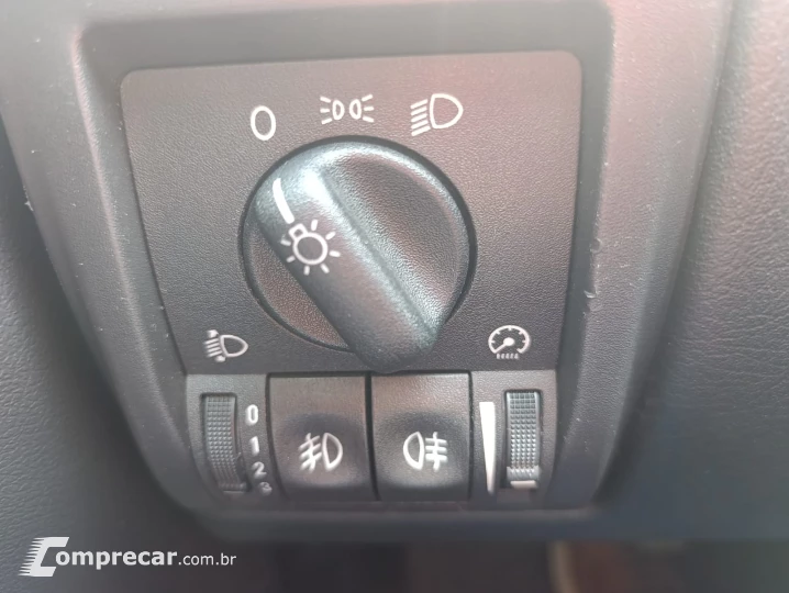 ASTRA 2.0 MPFI Advantage 8V