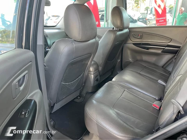 TUCSON 2.0 GL 2WD 16V