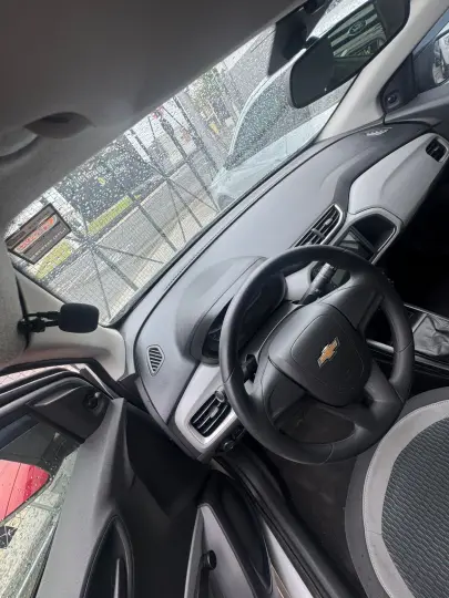 Onix Hatch LS 1.0 8V FlexPower 5P 2015