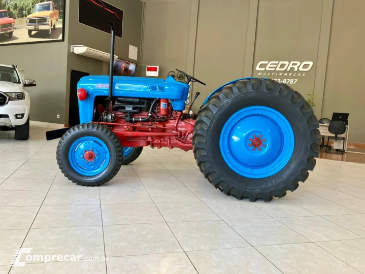 8 N Modelo sem Versão