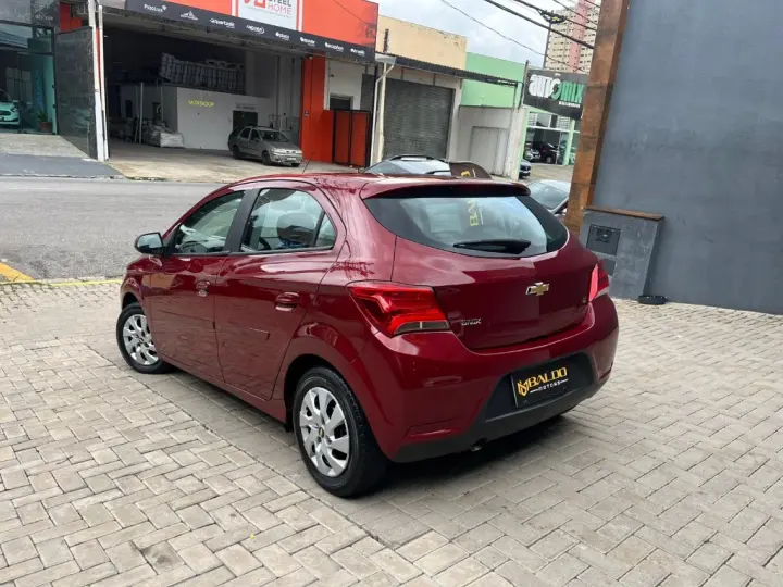 ONIX HATCH LT 1.0 8V FlexPower 5p Mec.