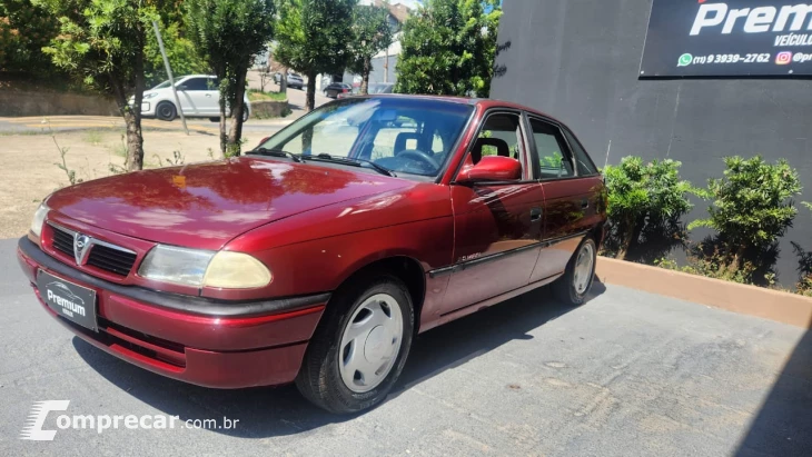 ASTRA 2.0 MPFI GLS 8V