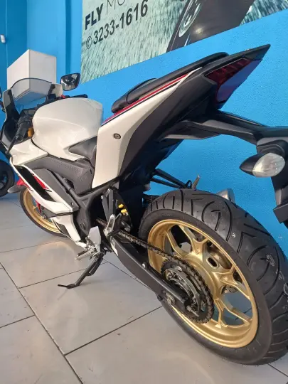 YZF R3 EDICAO ESPECIAL ANIVERSARIO 60 ANOS WGP