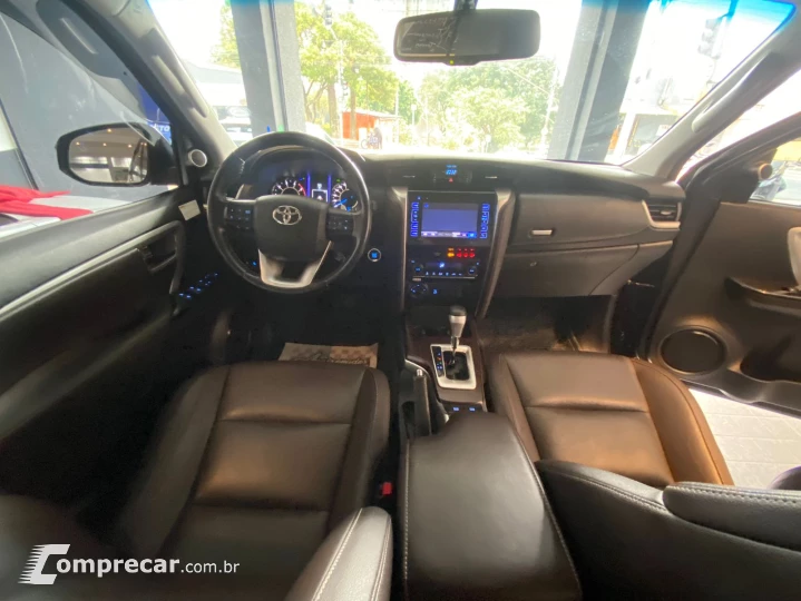 HILUX SW4 2.8 D-4d Turbo SRX Platinum 7L 4X4