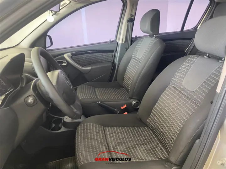 SANDERO 1.6 PRIVILÉGE 16V FLEX 4P AUTOMÁTICO