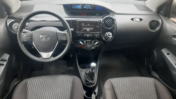ETIOS 1.5 X Sedan 16V