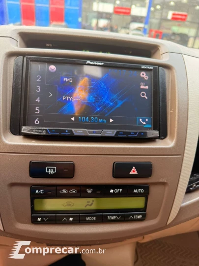 Hilux SW4 SRV D4-D 4x4 3.0 TDI Dies. Aut