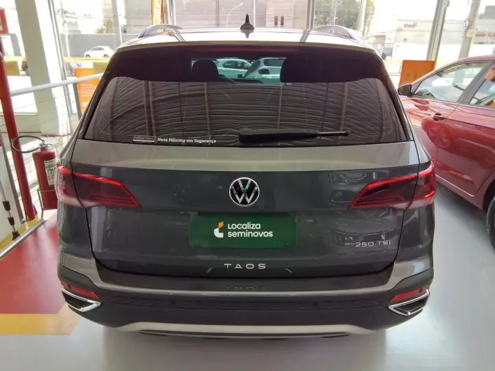 TAOS 1.4 250 TSI TOTAL FLEX COMFORTLINE AUTOMÁTICO