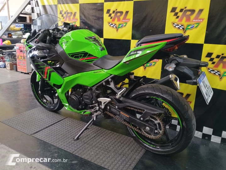 Ninja 400 racing team