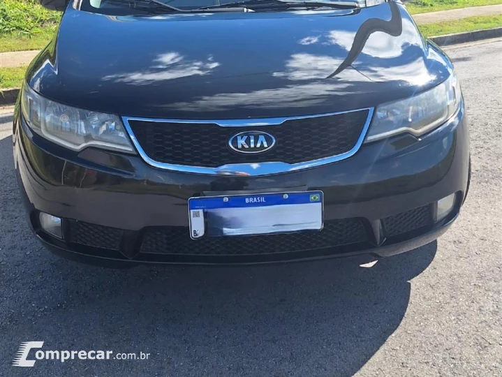 CERATO 1.6 E.213 Sedan 16V