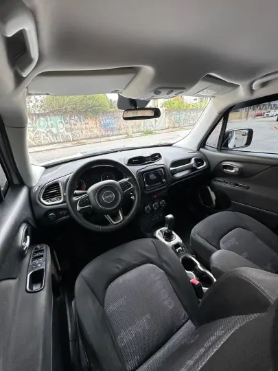 RENEGADE 1.8 16V Longitude