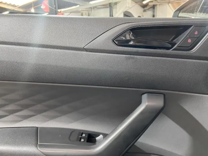 POLO TRACK 1.0 FLEX 12V 5P