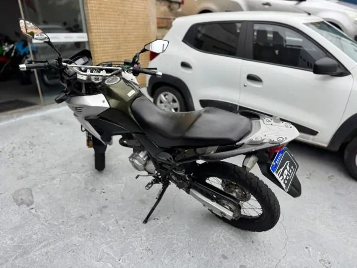 XRE 300/ 300 ABS/ FLEX