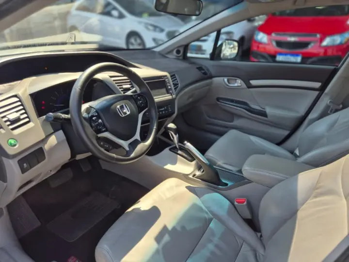 Civic Sedan EXS 1.8/1.8 Flex 16V Aut. 4p