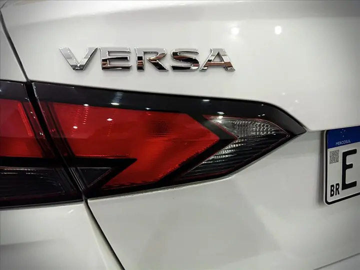 VERSA 1.6 16V FLEX EXCLUSIVE XTRONIC