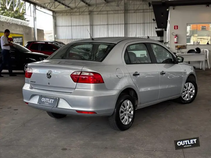 VOYAGE 1.0 MI TRENDLINE 8V FLEX 4P MANUAL