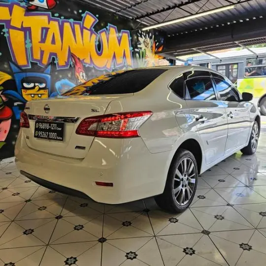 NISSAN SENTRA 20SL CVT