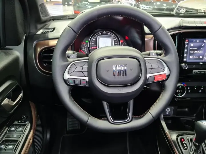 STRADA RANCH CD 1.0T AT FLEX