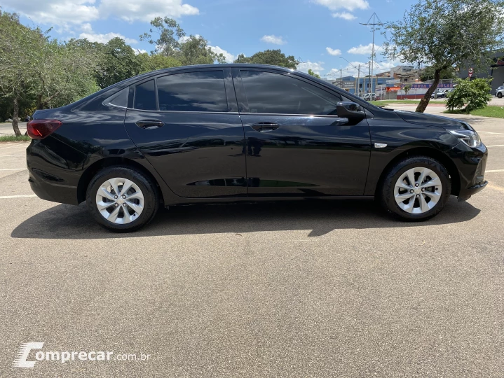 ONIX 1.0 Turbo Plus LT