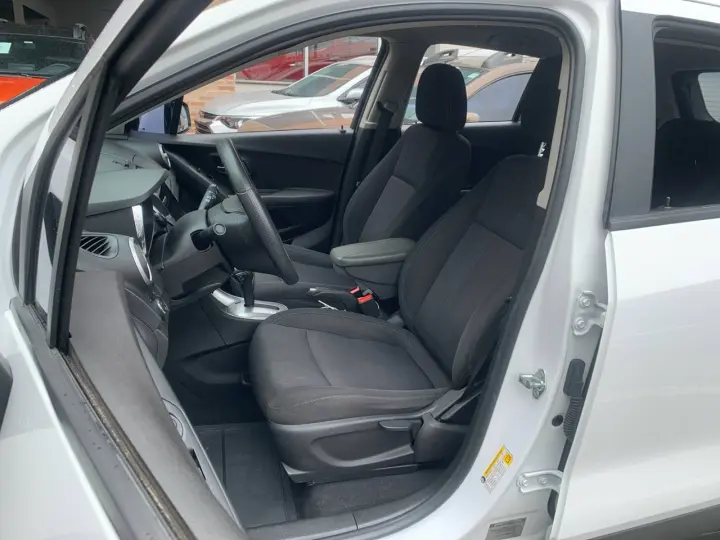 TRACKER LT 1.8 16V Flex 4x2 Aut.