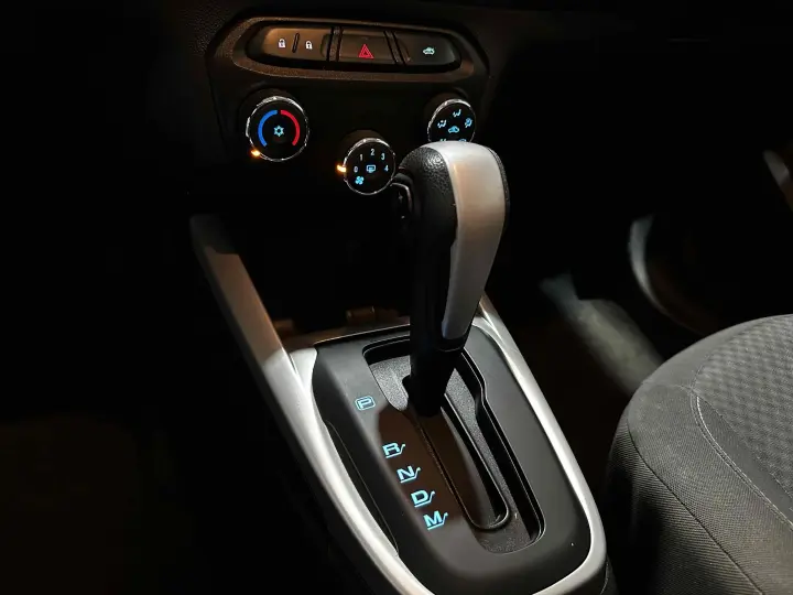 ONIX 1.4 MPFI ADVANTAGE 8V FLEX 4P AUTOMÁTICO