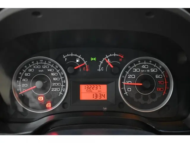 IDEA - 1.4 MPI ATTRACTIVE 8V 4P MANUAL